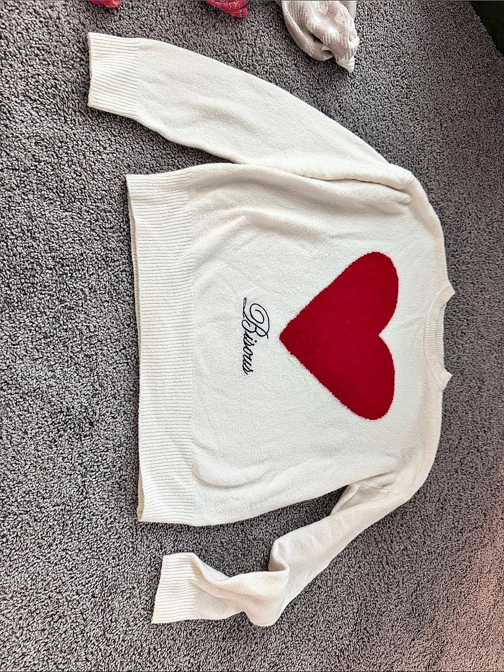 A New Day Cream Red Heart Bisous Graphic Pullover Sweater XS